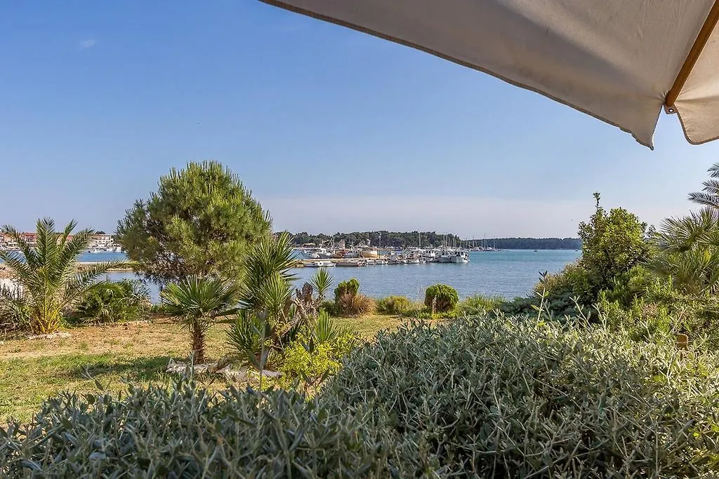 Apartments Villa Ana Medulin 0*,