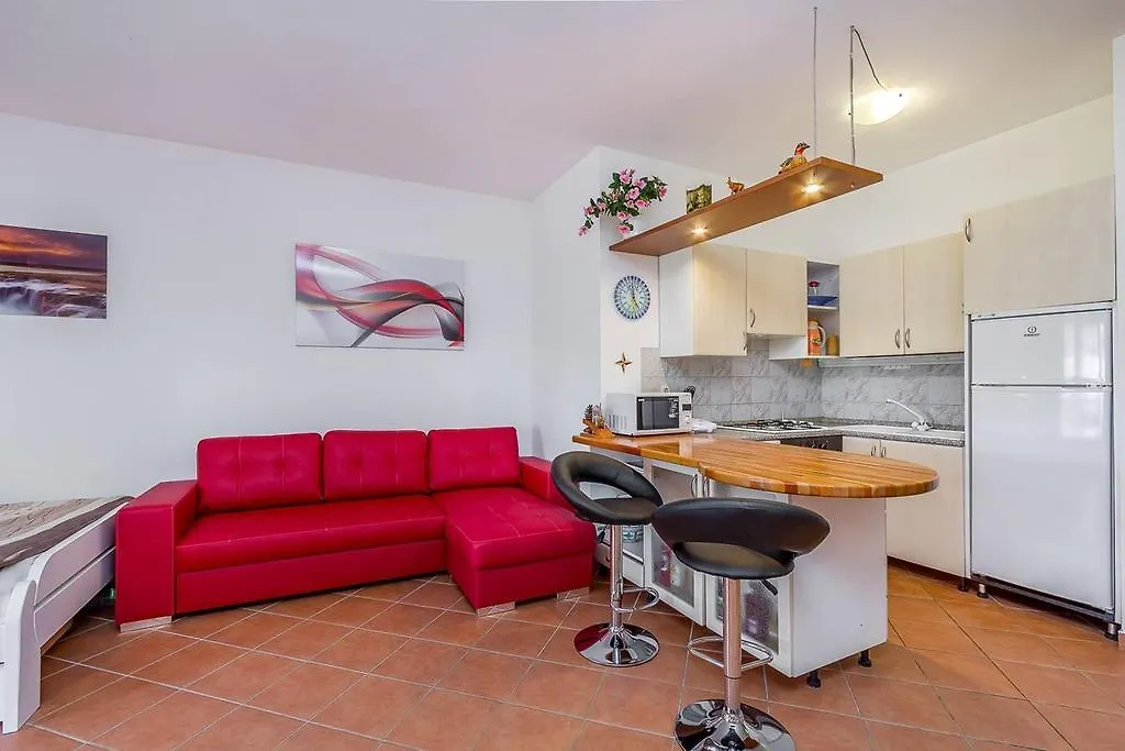 Apartments Villa Ana Medulin